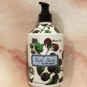 Scented Botanical Tripple Berry Hand Soap by Blossom & Co 21.50 oz NWT  CF
